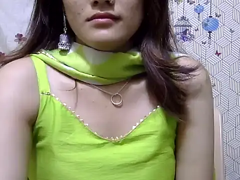 maira 33 online show from February 2026 03:10:02 PM