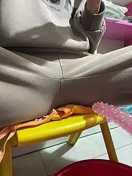 LunoChucki online show from February 2026 01:04:02 AM