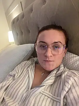 EmLovesxx online show from November 2025 09:30:01 PM