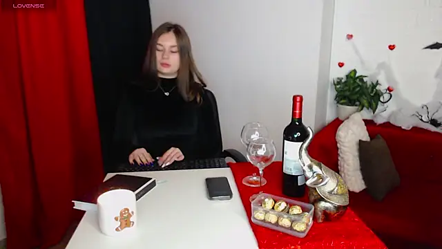 Snapshot of AsiaSanffa chatting on November 2025 07:58:02 AM AsiaSanffa online show from November 2025 07:58:02 AM