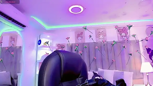 ClaudiaSophia online show from February 2026 12:01:02 PM