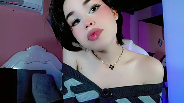 ClaudiaSophia online show from November 2025 11:37:01 AM