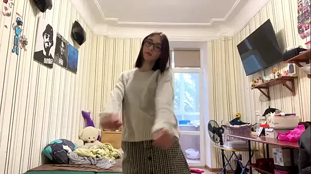 Snapshot of CharitaTafel chatting on November 2025 09:58:02 AM CharitaTafel online show from November 2025 09:58:02 AM