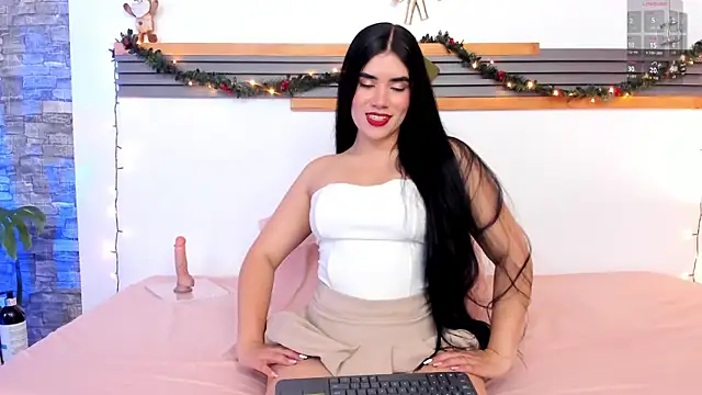 Snapshot of Oriana_03 chatting on December 2025 06:28:02 PM Oriana 03 online show from December 2025 06:28:02 PM