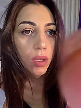 Snapshot of QueenofDestruction chatting on November 2025 11:04:01 AM QueenofDestruction online show from November 2025 11:04:01 AM