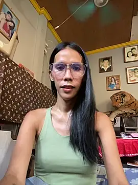 bellaUtops online show from November 2025 07:52:01 AM