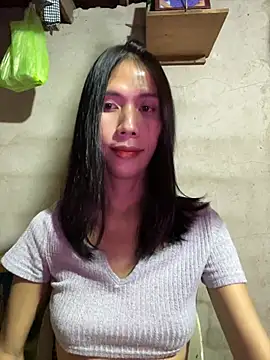 Snapshot of bellaUtops chatting on March 2026 07:25:02 PM bellaUtops online show from March 2026 07:25:02 PM