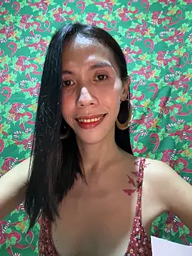 Snapshot of bellaUtops chatting on February 2026 12:04:01 PM bellaUtops online show from February 2026 12:04:01 PM