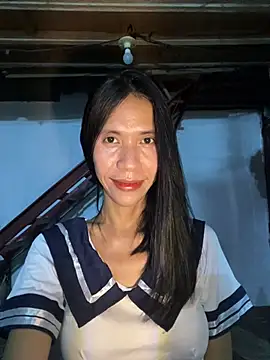 bellaUtops online show from June 2026 03:17:01 PM
