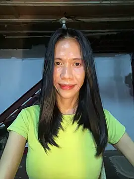 bellaUtops online show from May 2026 06:36:01 PM