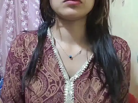 Snapshot of pragya_44 chatting on January 2026 04:22:02 PM pragya 44 online show from January 2026 04:22:02 PM