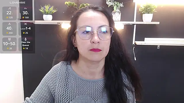 Lauryn Jones online show from April 2026 05:03:02 PM