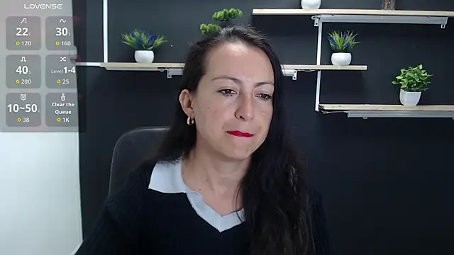 Snapshot of Lauryn_Jones chatting on July 2026 05:57:01 PM Lauryn Jones online show from July 2026 05:57:01 PM