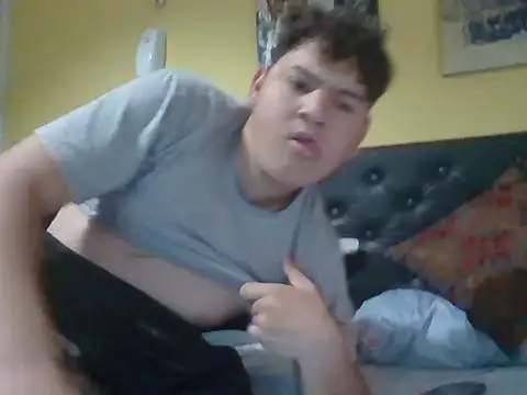 Myboy0020 online show from November 2025 02:32:02 PM