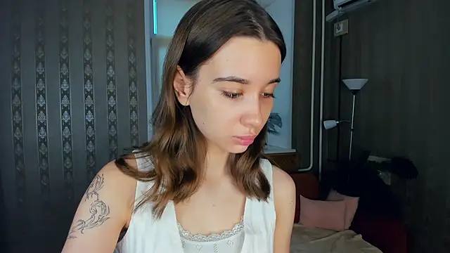 JacalynSchreiber online show from November 2025 09:01:01 AM