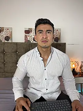 Chris Clarck online show from January 2026 08:04:02 PM