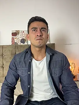 Chris Clarck online show from December 2025 08:42:01 PM