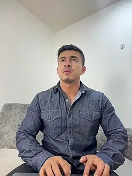 Chris Clarck online show from November 2025 08:25:01 PM