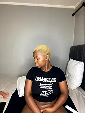 MiyaXo2 online show from November 2025 03:27:01 PM