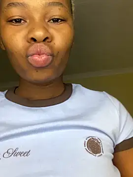 MiyaXo2 online show from December 2025 02:27:01 AM