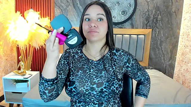 Valery Shadey online show from November 2025 07:36:02 PM