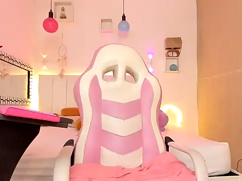 Snapshot of yisedvegas chatting on November 2025 02:09:01 PM yisedvegas online show from November 2025 02:09:01 PM