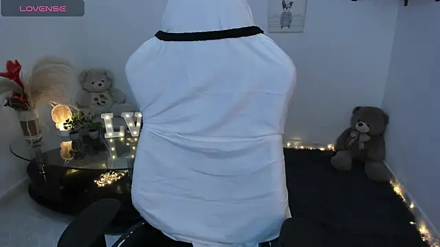 Valery stuart online show from November 2025 09:29:02 PM