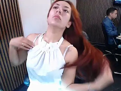 desk desire online show from November 2025 11:05:01 AM