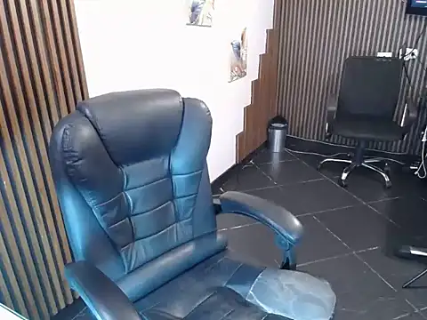 desk desire online show from November 2025 11:03:02 AM