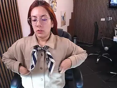 desk desire online show from November 2025 11:04:02 AM