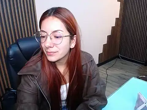 desk desire online show from December 2025 11:33:02 AM