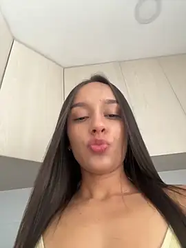 Brunettecollins05 online show from March 2026 09:27:02 PM