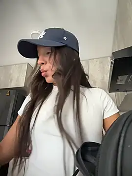 Brunettecollins05 online show from June 2026 08:52:01 PM