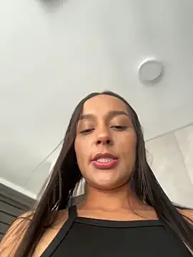 Brunettecollins05 online show from April 2026 09:51:02 PM