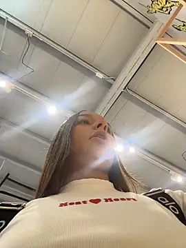 Brunettecollins05 online show from November 2025 05:35:01 PM