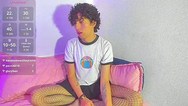 saint dark online show from November 2025 06:07:02 PM