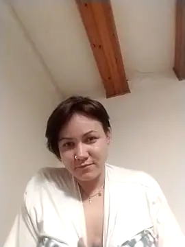 Snapshot of niunia2025 chatting on November 2025 09:40:02 PM niunia2025 online show from November 2025 09:40:02 PM