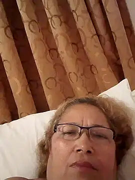 Snapshot of Cessi50 chatting on November 2025 03:54:02 AM Cessi50 online show from November 2025 03:54:02 AM