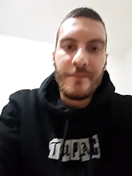 Snapshot of Zoomorris chatting on December 2025 01:37:01 AM Zoomorris online show from December 2025 01:37:01 AM