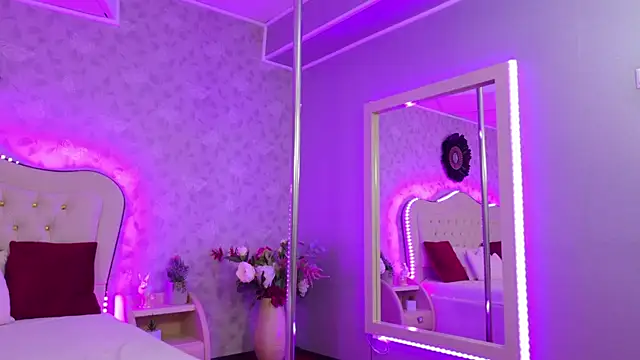 GracieCute online show from April 2026 03:13:01 AM