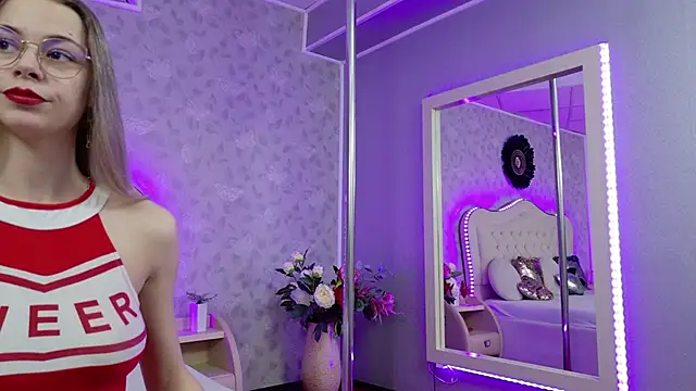 GracieCute online show from November 2025 04:24:02 AM