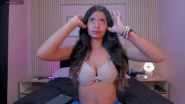 AshleyCooper2 online show from November 2025 05:38:01 PM