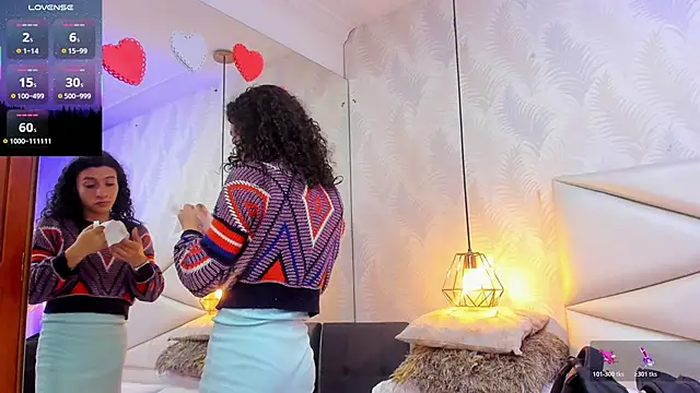 laurettedela rouse online show from December 2025 10:43:02 AM