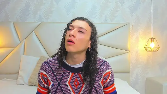 laurettedela rouse online show from November 2025 11:03:01 AM