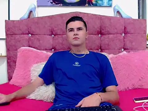 Sebastian Loaiza online show from November 2025 09:24:01 PM