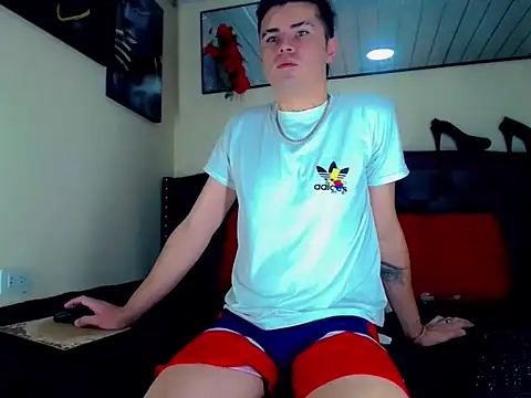 Sebastian Loaiza online show from November 2025 03:37:02 PM