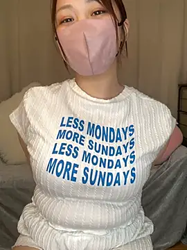 reika33 online show from April 2026 02:51:01 AM