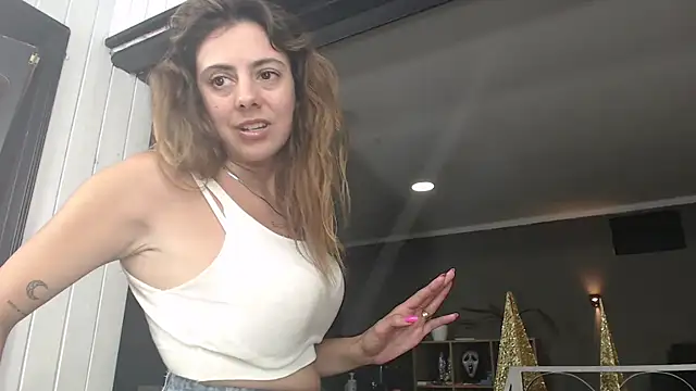 mickystrumia23 online show from December 2025 12:48:01 AM