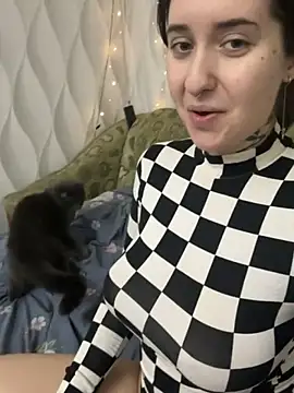 Snapshot of ShadowEve chatting on November 2025 02:39:02 PM ShadowEve online show from November 2025 02:39:02 PM