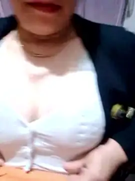 small-house123 online show from December 2025 11:03:02 AM